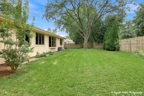 Tiny photo for 411 N Shepherd Hill Lane, McHenry, IL 60050 (MLS # 12752890)