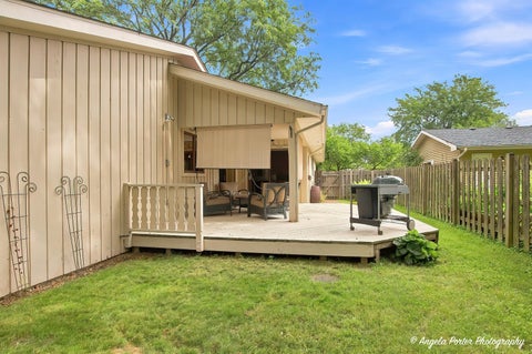 Tiny photo for 411 N Shepherd Hill Lane, McHenry, IL 60050 (MLS # 12752890)