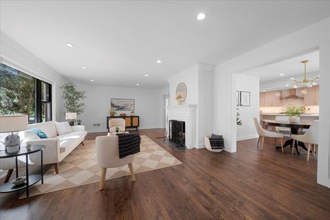 Tiny photo for 4072 Bunker Lane, Wilmette, IL 60091 (MLS # 12626672)
