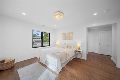 Tiny photo for 4072 Bunker Lane, Wilmette, IL 60091 (MLS # 12626672)