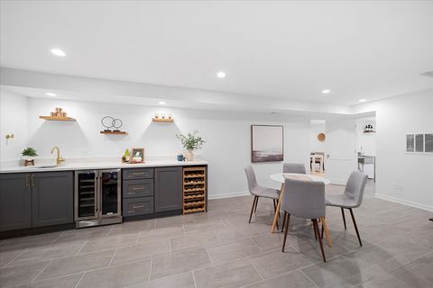 Tiny photo for 4072 Bunker Lane, Wilmette, IL 60091 (MLS # 12626672)