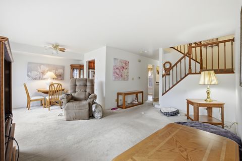 Tiny photo for 2018 Quaker Hollow Lane, Streamwood, IL 60107 (MLS # 12591248)