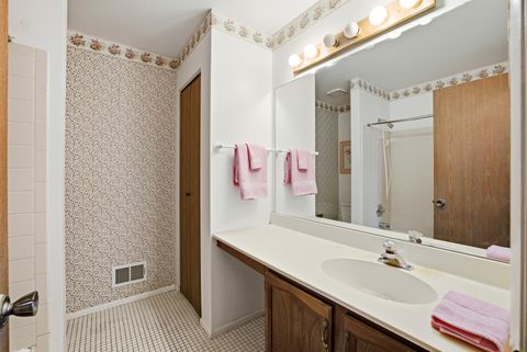 Tiny photo for 2018 Quaker Hollow Lane, Streamwood, IL 60107 (MLS # 12591248)