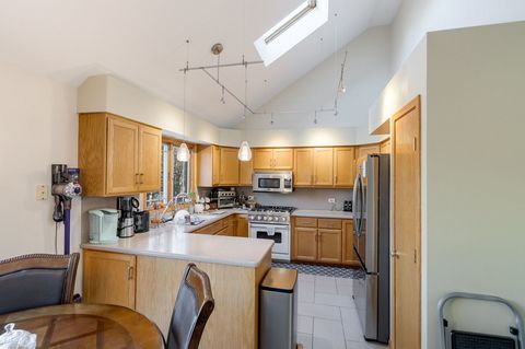 Tiny photo for 201 Amber Court, West Chicago, IL 60185 (MLS # 12530554)