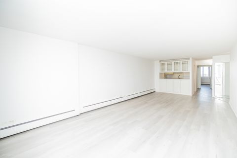 Tiny photo for 2144 N Lincoln Park West Park #10C, Chicago, IL 60614 (MLS # 12469290)