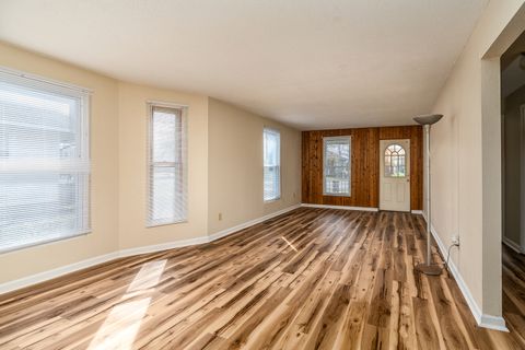Tiny photo for 202 S Bush Avenue, Hurst, IL 62949 (MLS # 12597827)