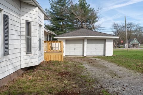Tiny photo for 202 S Bush Avenue, Hurst, IL 62949 (MLS # 12597827)