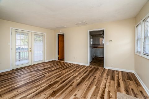 Tiny photo for 202 S Bush Avenue, Hurst, IL 62949 (MLS # 12597827)