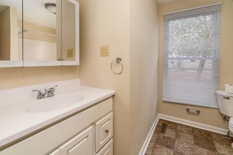 Tiny photo for 202 S Bush Avenue, Hurst, IL 62949 (MLS # 12597827)