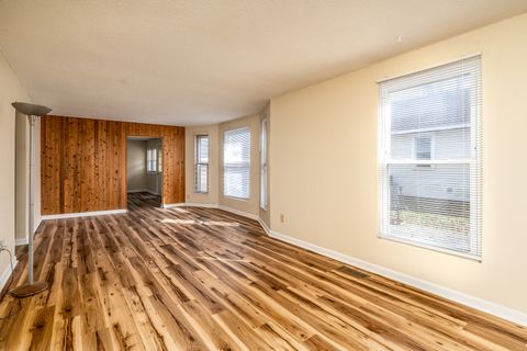 Tiny photo for 202 S Bush Avenue, Hurst, IL 62949 (MLS # 12597827)