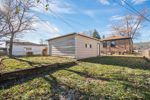 A home in Evergreen Park