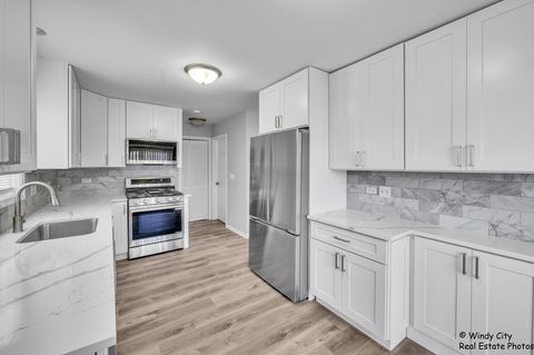 Tiny photo for 162 Wilson Way, South Elgin, IL 60177 (MLS # 12576991)