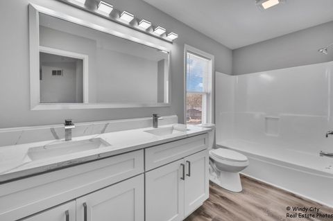 Tiny photo for 162 Wilson Way, South Elgin, IL 60177 (MLS # 12576991)