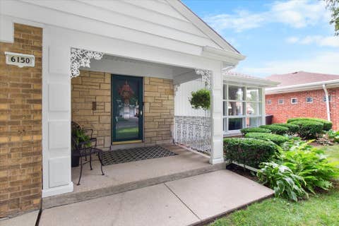 Tiny photo for 6150 N Keating Avenue, Chicago, IL 60646 (MLS # 12726429)