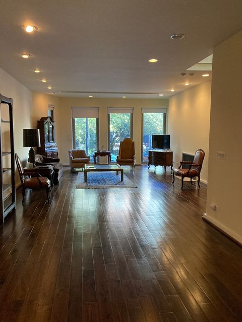 Tiny photo for 29 E Scott Street, Chicago, IL 60610 (MLS # 12498072)