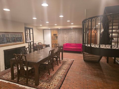 Tiny photo for 29 E Scott Street, Chicago, IL 60610 (MLS # 12498072)