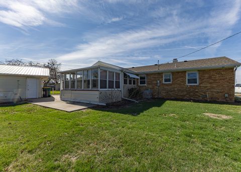 Tiny photo for 989 Dayton Court, Galesburg, IL 61401 (MLS # 12602327)