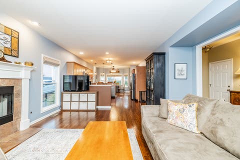Tiny photo for 750 N River Street, Batavia, IL 60510 (MLS # 12692909)