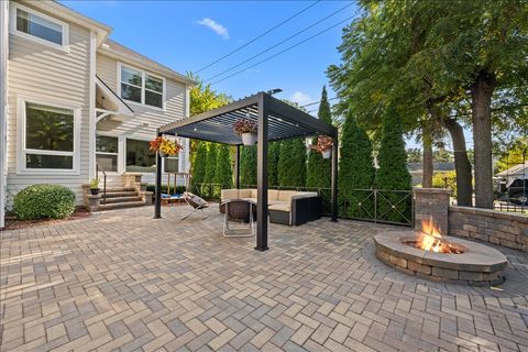 Tiny photo for 225 N Mill Street, Naperville, IL 60540 (MLS # 12494394)