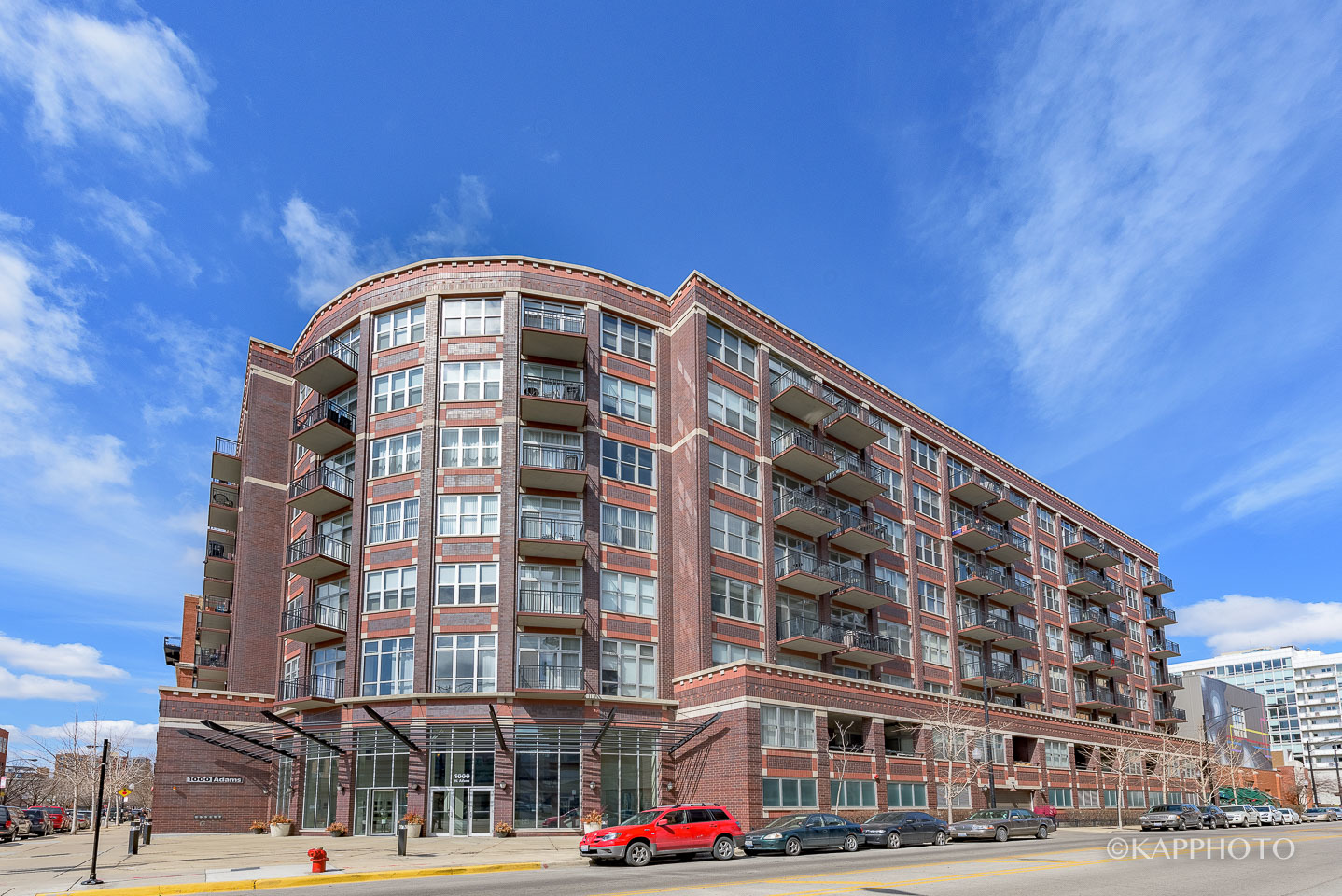 1000 W Adams Street 201