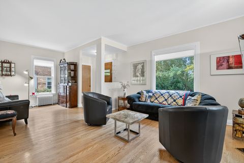 Tiny photo for 347 Florence Avenue, Evanston, IL 60202 (MLS # 12503348)