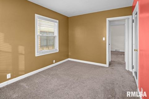 Tiny photo for 1916 33RD Street, Moline, IL 61265 (MLS # QC4269915)