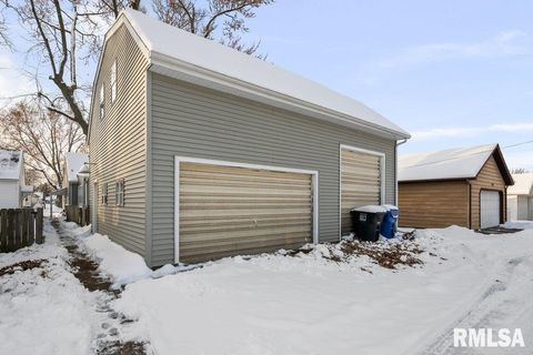 Tiny photo for 1916 33RD Street, Moline, IL 61265 (MLS # QC4269915)