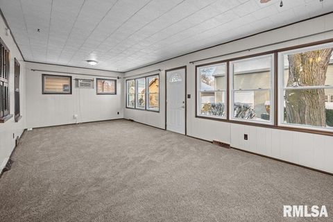 Tiny photo for 1916 33RD Street, Moline, IL 61265 (MLS # QC4269915)