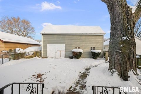 Tiny photo for 1916 33RD Street, Moline, IL 61265 (MLS # QC4269915)