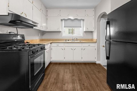 Tiny photo for 1916 33RD Street, Moline, IL 61265 (MLS # QC4269915)