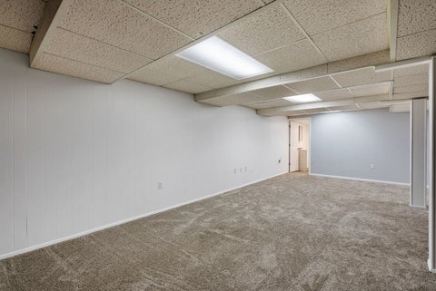 Tiny photo for 2605 E Central Park Avenue, Davenport, IA 52803 (MLS # 12712459)