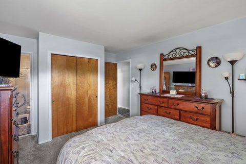 Tiny photo for 2605 E Central Park Avenue, Davenport, IA 52803 (MLS # 12712459)