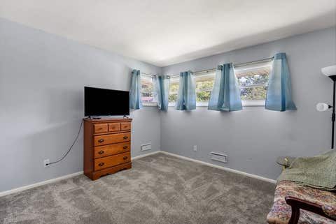 Tiny photo for 2605 E Central Park Avenue, Davenport, IA 52803 (MLS # 12712459)