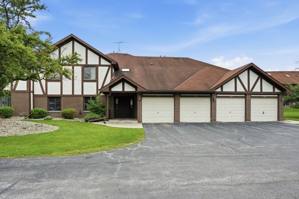 917 PATRICIA LN # 917, CRETE, IL 60417 - Image a3df3b8a5adbbf5bb200ef21e9f46e37/3882239340