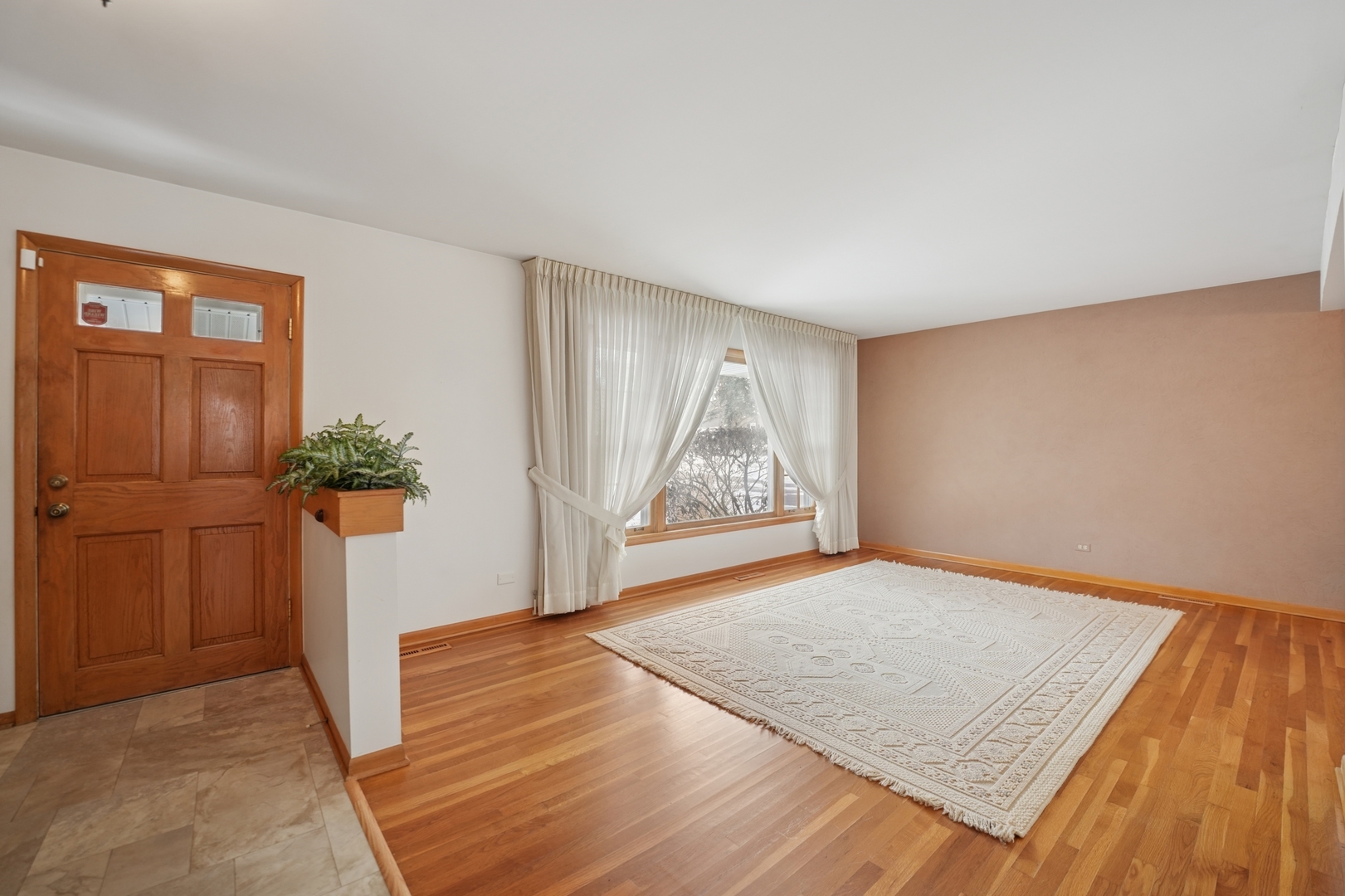 0N314 Leonard Street