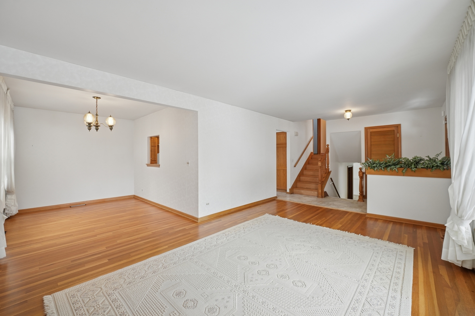 0N314 Leonard Street