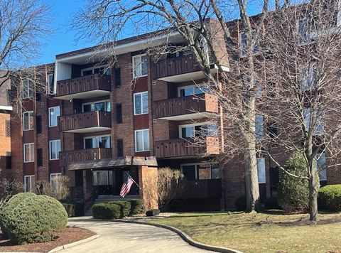 Photo of 121 S Spruce Avenue #103, Wood Dale, IL 60191 (MLS # 12577381)