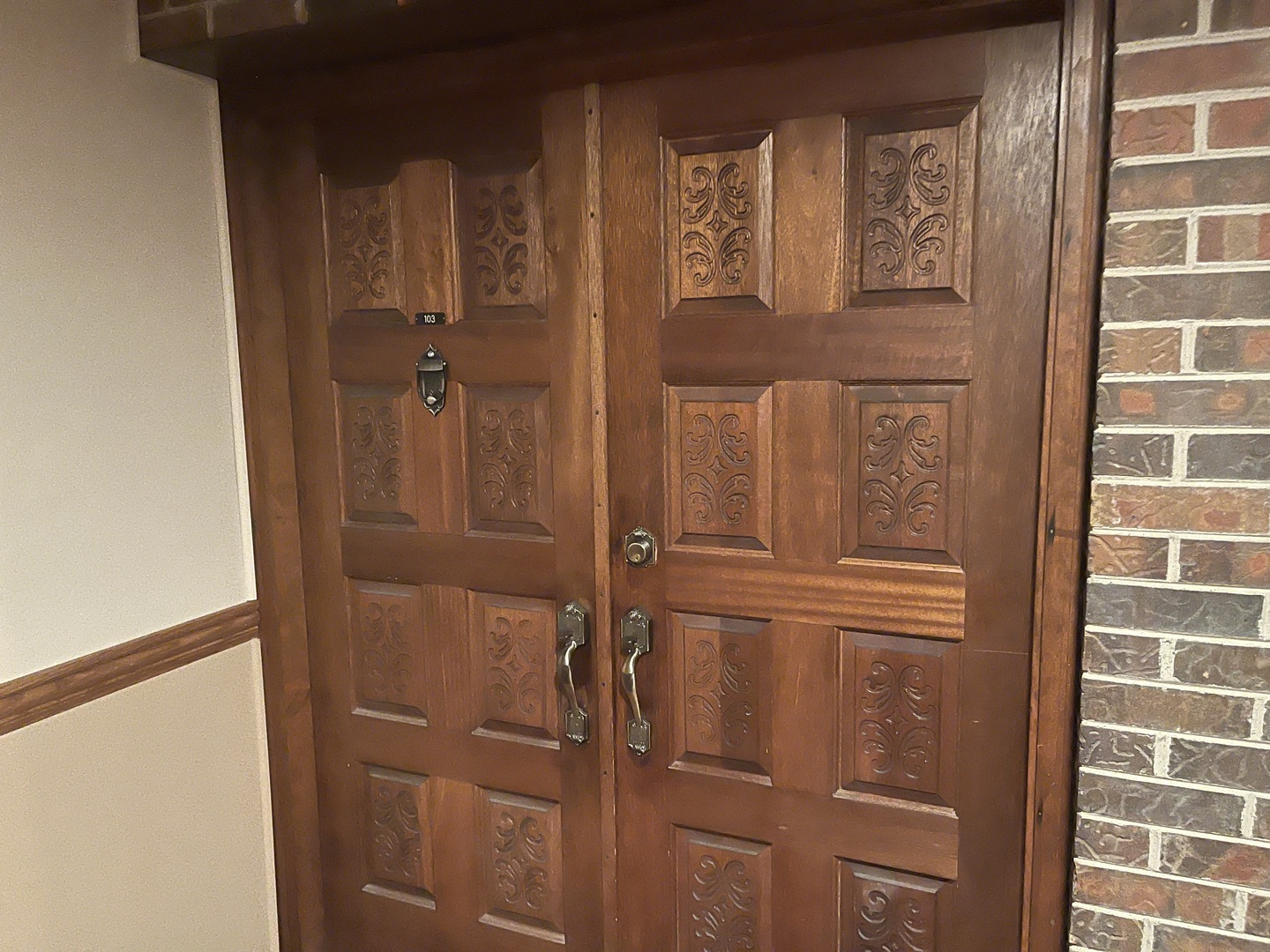 121 S Spruce Avenue 103