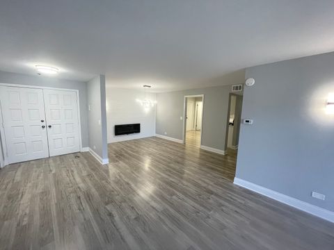 Tiny photo for 121 S Spruce Avenue #103, Wood Dale, IL 60191 (MLS # 12577381)