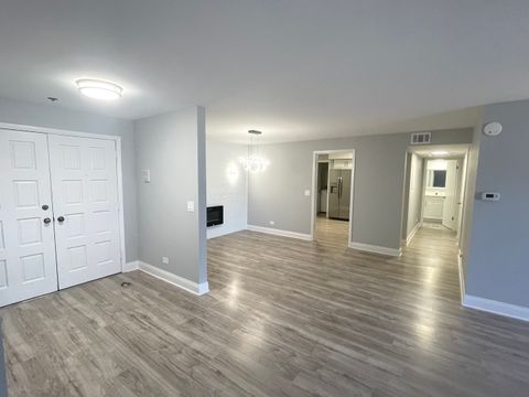 Tiny photo for 121 S Spruce Avenue #103, Wood Dale, IL 60191 (MLS # 12577381)