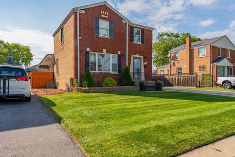 Photo of 1910 N 74th Avenue, Elmwood Park, IL 60707 (MLS # 12506224)