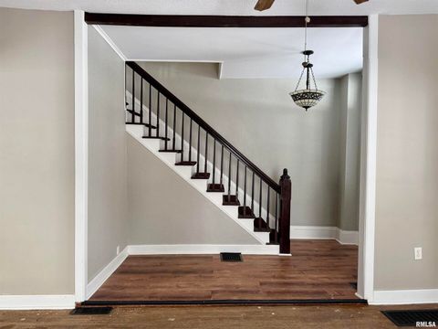 Tiny photo for 609 5TH Avenue S, Clinton, IA 52732 (MLS # QC4269955)