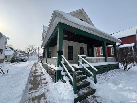 Tiny photo for 609 5TH Avenue S, Clinton, IA 52732 (MLS # QC4269955)