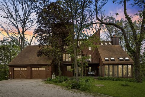 Photo of 644 Schroeder Road, Coal Valley, IL 61240 (MLS # 12601351)