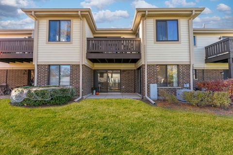 Tiny photo for 813 E Carriage Lane #5, Palatine, IL 60074 (MLS # 12507757)