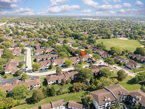 Tiny photo for 813 E Carriage Lane #5, Palatine, IL 60074 (MLS # 12507757)