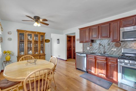 Tiny photo for 2913 Sarah Street, Franklin Park, IL 60131 (MLS # 12516250)