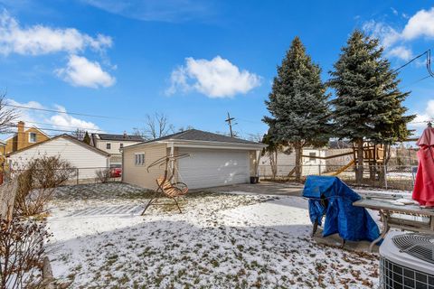 Tiny photo for 2913 Sarah Street, Franklin Park, IL 60131 (MLS # 12516250)