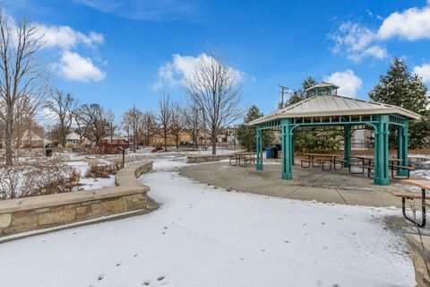 Tiny photo for 2913 Sarah Street, Franklin Park, IL 60131 (MLS # 12516250)