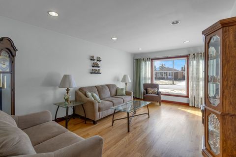 Tiny photo for 2913 Sarah Street, Franklin Park, IL 60131 (MLS # 12516250)